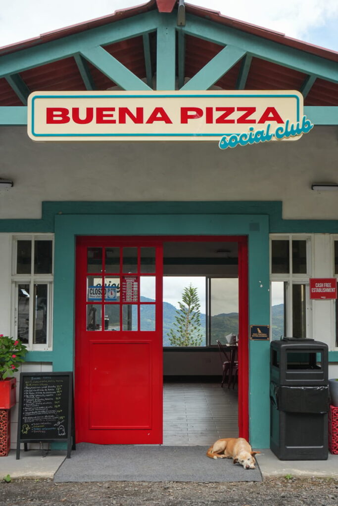 entrance to the best pizzeria in panama